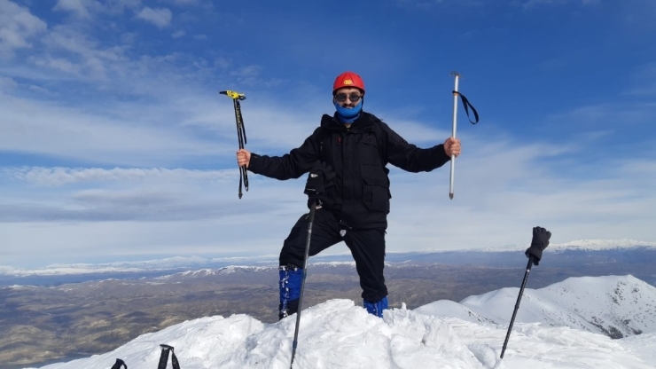 Dağcılar, 2 Bin 148 Rakımlı Mastar Dağı’na Tırmandı