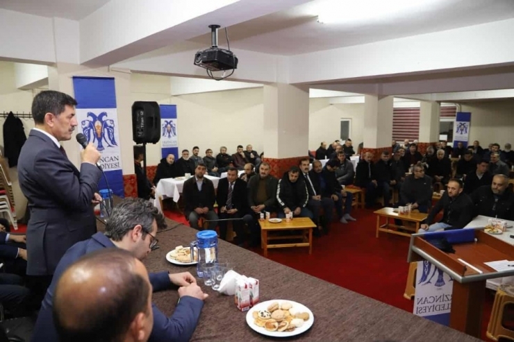 Erzincan Belediye Başkanı Bekir Aksun, Yeni Bağlanan Mahalle Sakinleriyle Buluşuyor