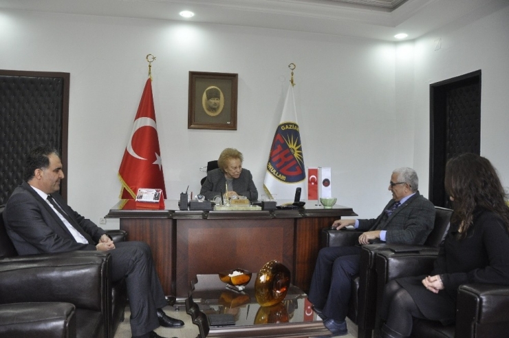 Gaziantep Kolej Vakfı Ve Hkü Arasında İşbirliği Protokolü İmzalandı