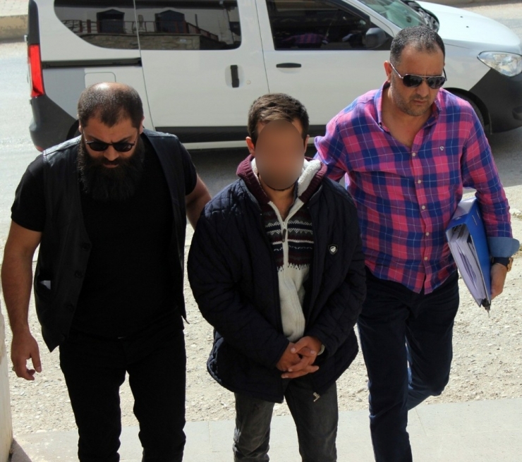 Arazide Çıplak Cesedi Battaniyeye Sarılı Halde Gömülü Bulunun Dilara Cinayetinde Yeni Detaylar