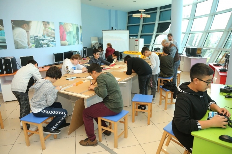 Küçükçekmece Çocuk Üniversitesi Ön Kayıtları Başladı