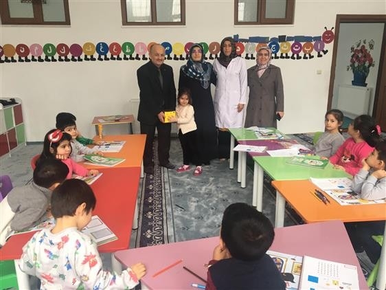 Miniklerden, "Her Sınıfın Bir Yetim Kardeşi Var" Projesi