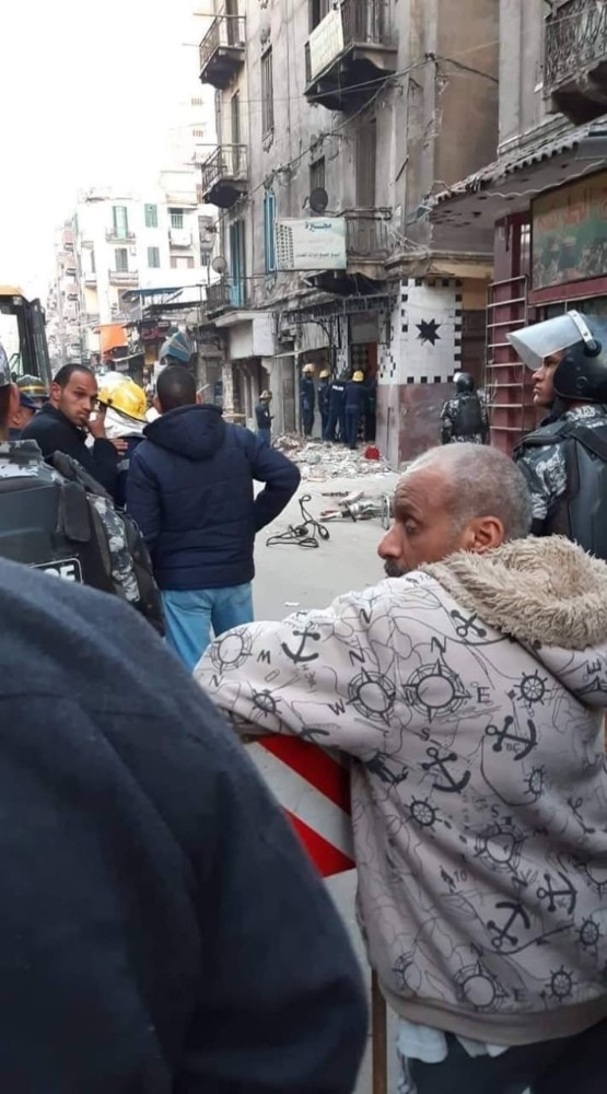 Mısır’da Kafenin Olduğu 3 Katlı Bina Çöktü: 5 Ölü