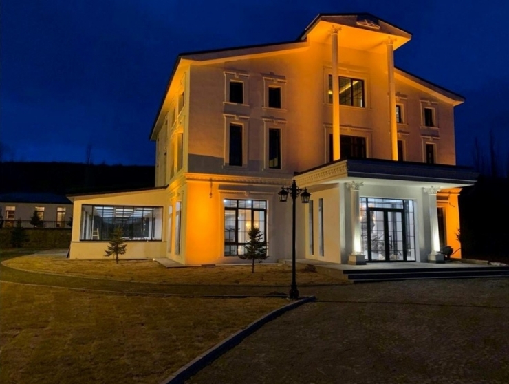 Narman’a 5 Yıldızlı Otel