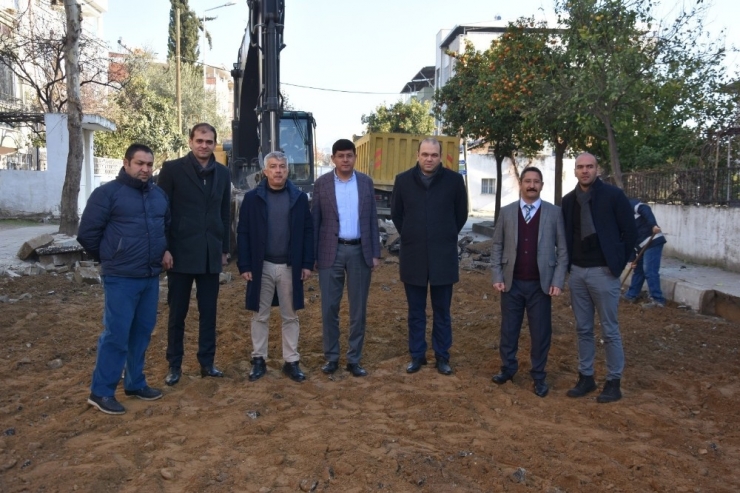 Yıldıztepe’nin Kalbi Kanal Yolu Baştan Aşağı Yenileniyor