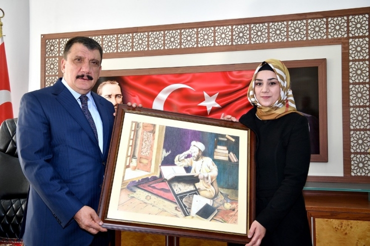 Gürkan: "Şehrimizin Değerlerini Gösteren Yeni Materyaller Ortaya Çıkarmalıyız"