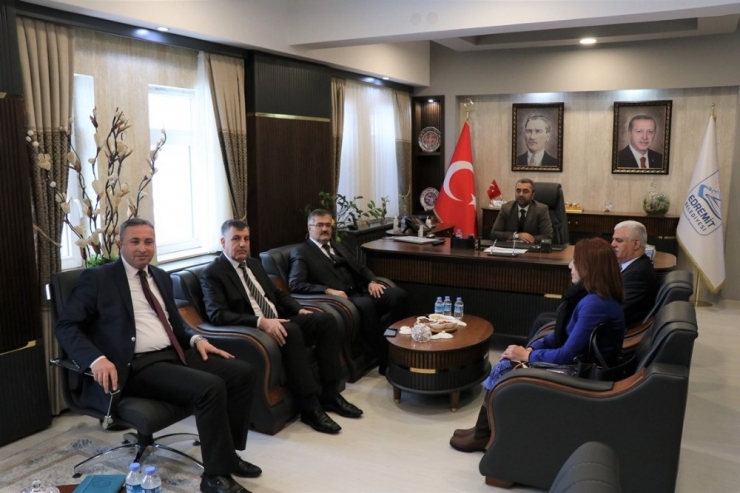 Eğitim Camiasından Başkan Say’a Teşekkür Ziyareti