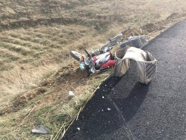 Gercüş’te Motosiklet İle Araç Çarpıştı: 1 Yaralı