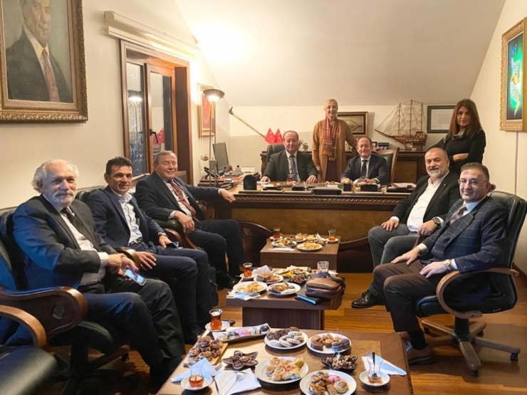 Milletvekili Hamzaçebi’den Tümbikon Genel Başkanı Akay’a Ziyaret