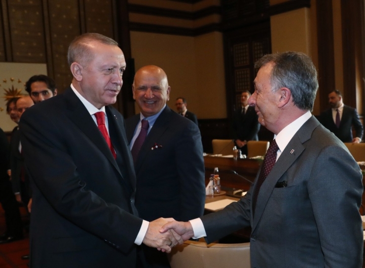 Cumhurbaşkanı Recep Tayyip Erdoğan, Tff Ve Kulüpler Birliği’ni Kabul Etti.