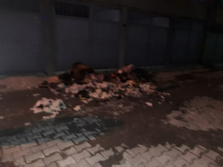 Yangında Mahsur Kalan Anne Ve Çocuklarını İtfaiye Kurtardı