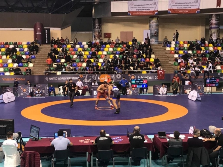 Tanju, Yaşar Doğu’dan Gümüş İle Döndü