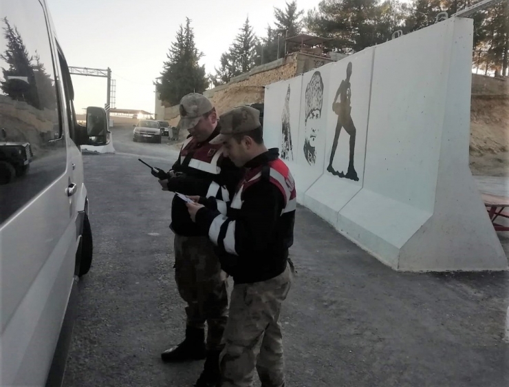 Uyuşturucudan 80 Kişiye Yasal İşlem