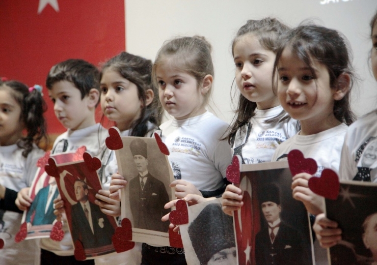 Atatürk’ün Annesi Zübeyde Hanım Kartallı Minikler Tarafından Anıldı