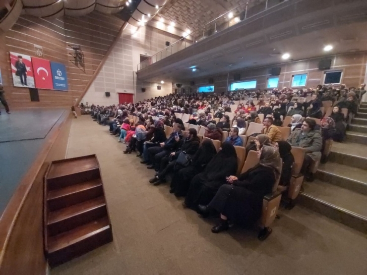 Sıtkı Aslanhan’dan “Aile İçi Eğitim” Semineri