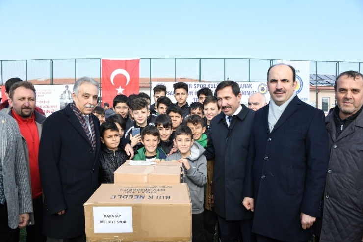 Büyükşehir’den Amatör Spor Kulüplerine Malzeme Desteği