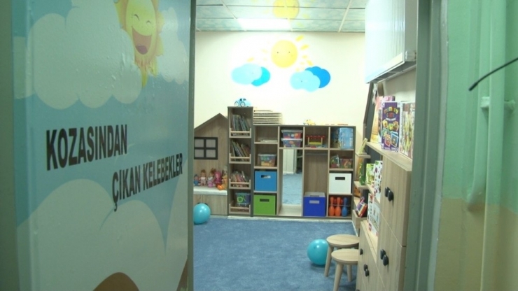 Cezaevinde Anneleriyle Kalan Çocuklara Ana Sınıfı Açıldı