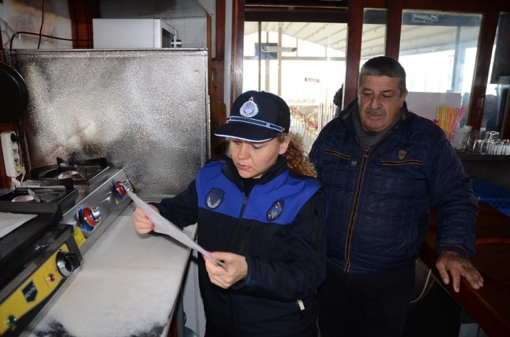 Kuşadası Bayan Zabıta Ekipleri İstismarcılara Göz Açtırmıyor