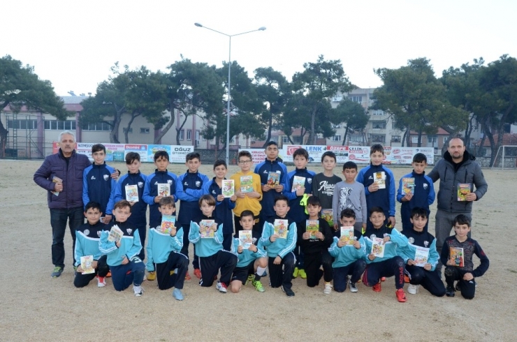 Antrenmandan Önce Yarım Saat Kitap Okuyorlar