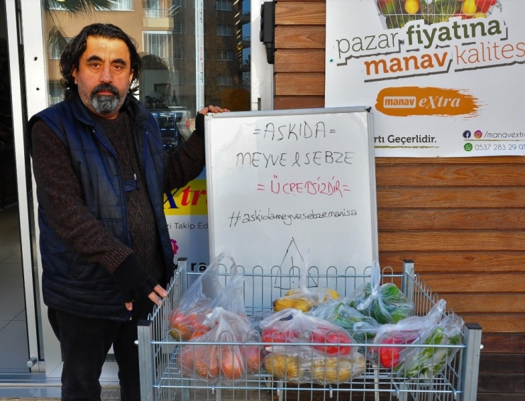 Üniversitelilerin Yüzü “Askıda Meyve, Sebze” İle Güldü