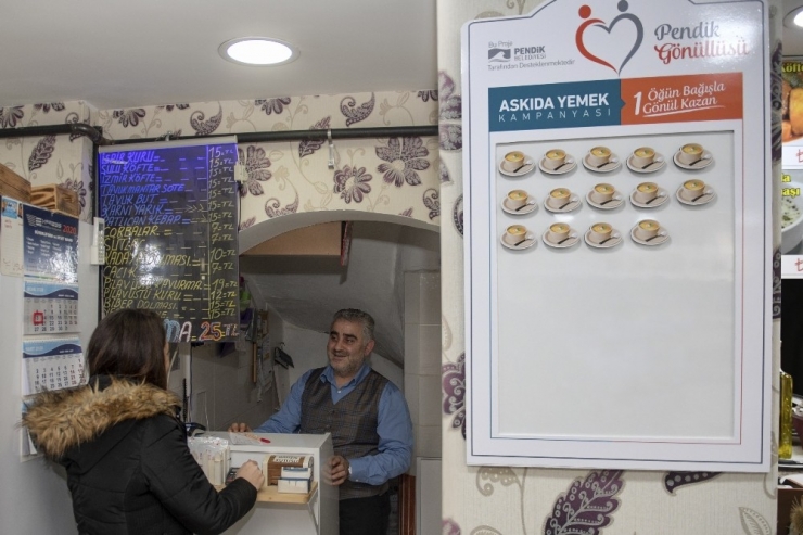 Pendik’te Askıda Yemek Yüzleri Güldürüyor