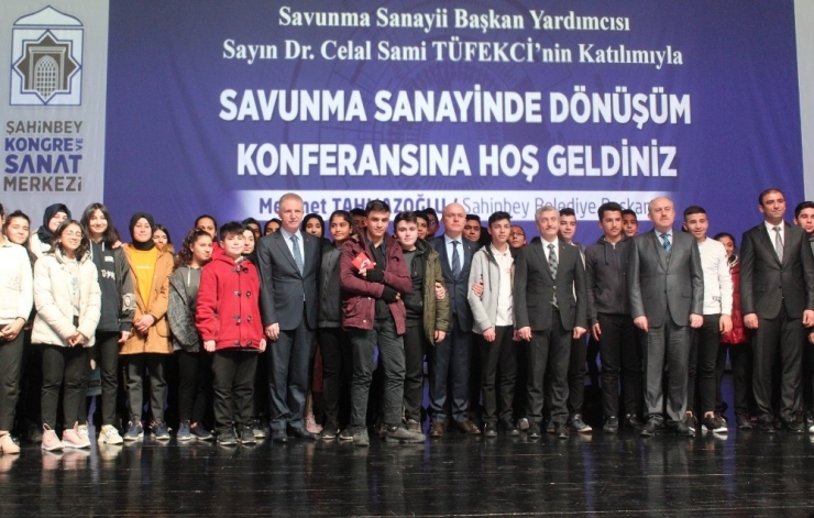 “Savunma Sanayide Dönüşüm” Konferansı