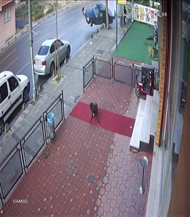 Sancaktepe’de Film Sahnelerini Aratmayan Kaza Kamerada