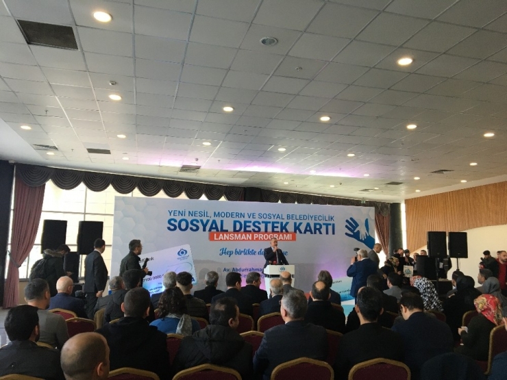Sultangazi’de Sosyal Destek Kartı Tanıtıldı