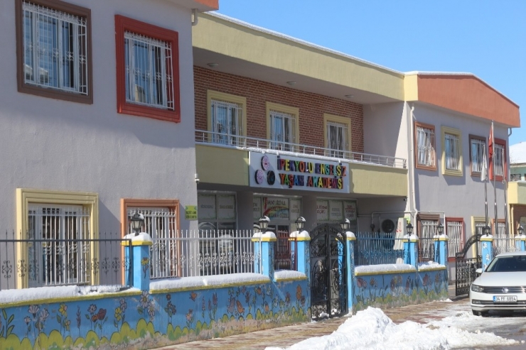 ‘Engelsiz Yaşam Akademisi’nin İşletme Hakkı Yeniden Belediyede