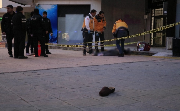 Yaşlı Kadının Feci Ölümü