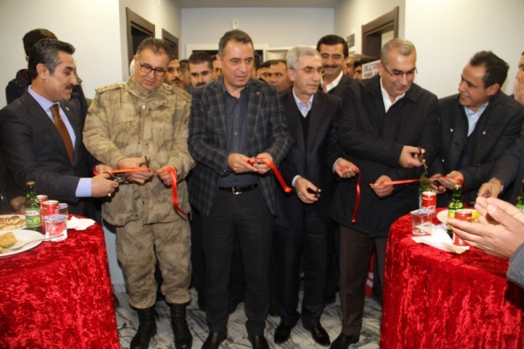 Bismil Kaymakamı Yüksel Muhtarlar Derneği’nin Açılışını Yaptı