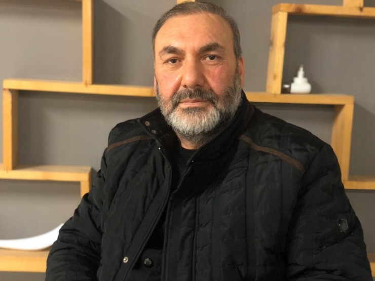 18 Yıldır Bu Tuşlu Cep Telefonunu Kullanıyor