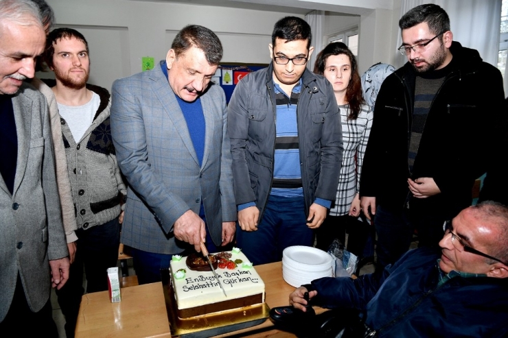 Engellilere Ücretsiz Ekpss Kursu Açıldı