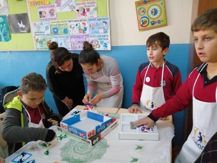 Veliler Çocukları İle El Sanatları Yaptı