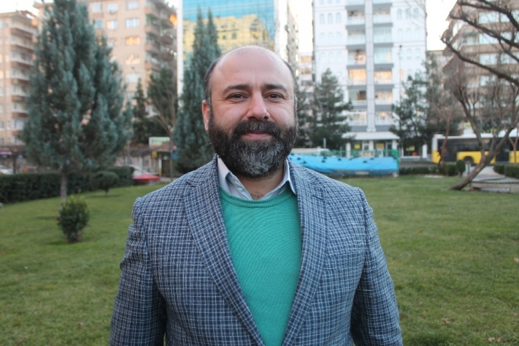 Diyarbakır’dan Chp’lilere Ve Kadir İnanır’a Tepki