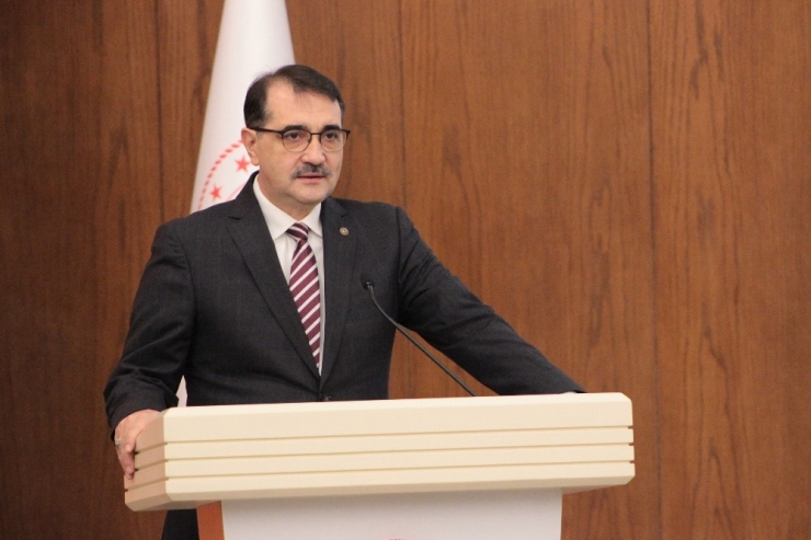 Bakan Dönmez: “Türkiye’de En Geç 2021 Sonunda Dağıtım Hatlarına İlk Hidrojen Girişinin Olmasını Hedefliyoruz”