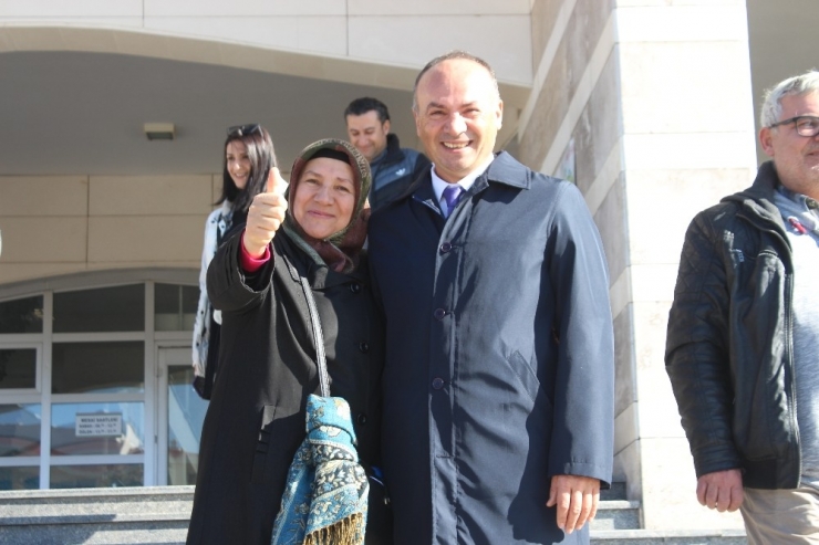 Fetö Soruşturması Kapsamında Yargılanan Eski Uşak Belediye Başkanı Beraat Etti