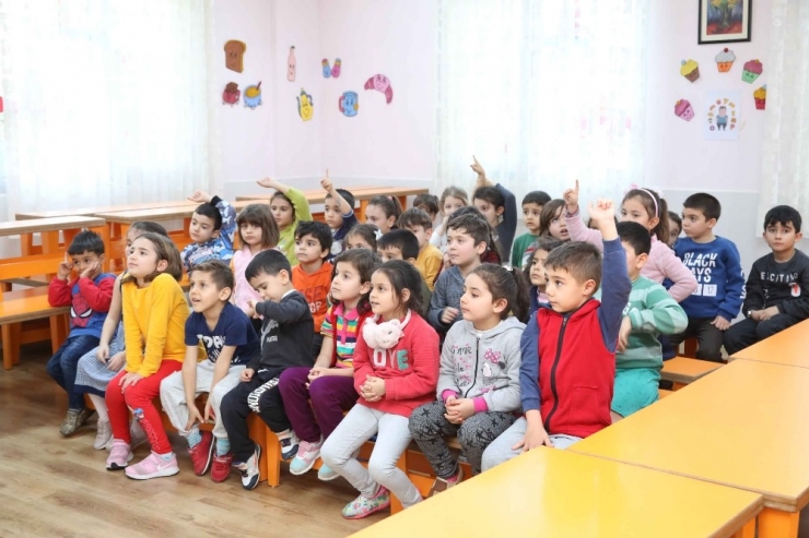 Çocuklara Hayvan Sevgisi Semineri