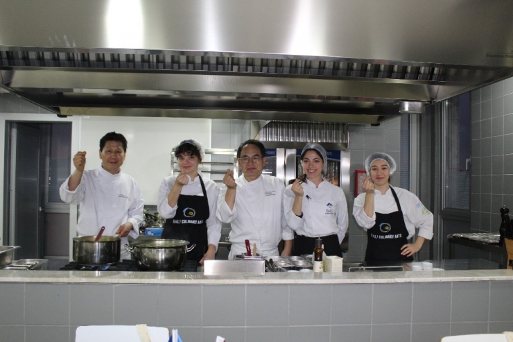 Koreli Şef Seung Wook: “Türklerin Yemekleri Çok Sağlıklı”