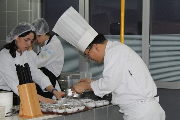 Koreli Şef Seung Wook: “Türklerin Yemekleri Çok Sağlıklı”