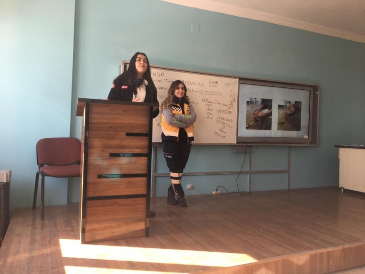 Hakkari’de İlk Yardım Eğitim Etkinliği Düzenlendi