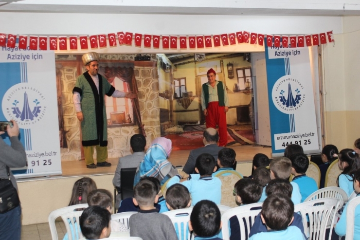 Aziziye’de Karne Hediyesi Tiyatro Seyri