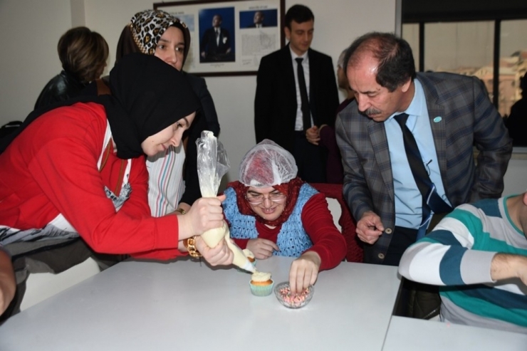 İnegöl’ün Usta Şefleri Hünerlerini Sergiledi