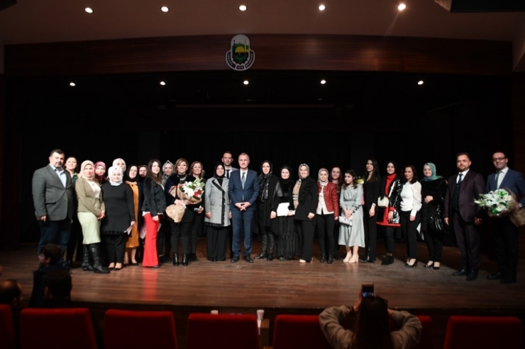 İnesmek’te 918 Kursiyer Sertifikasını Aldı