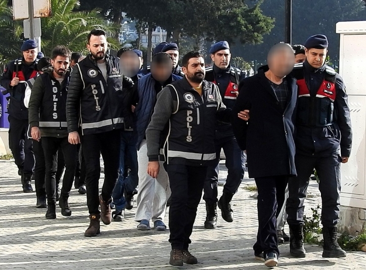 Çeşme’de 11 Kişinin Öldüğü Tekne Faciasıyla İlgili 4 Tutuklama