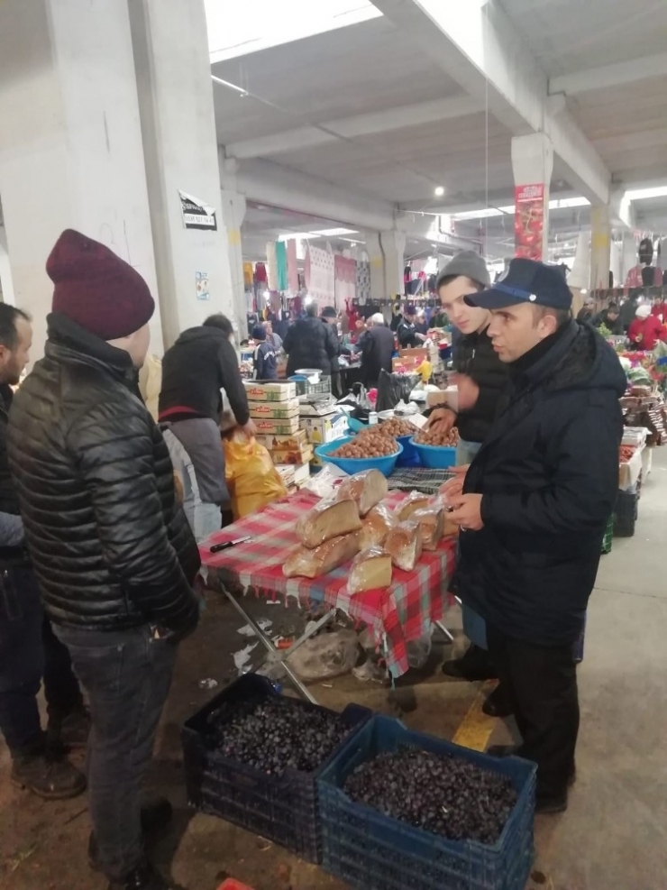 İzmit’in Semt Pazarlarında Sıkı Denetim