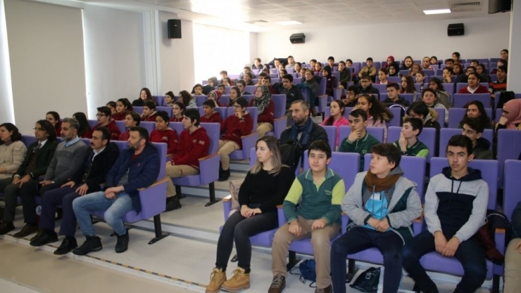 Kütahya’da Öğrencilere Havacılık Sektörü Tanıtıldı