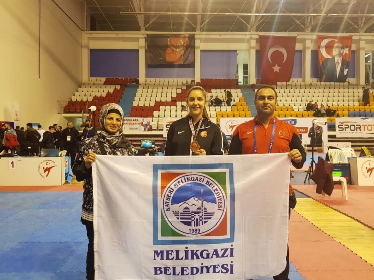 Melikgazi Belediyespor, Başarıdan Başarıya Koşuyor