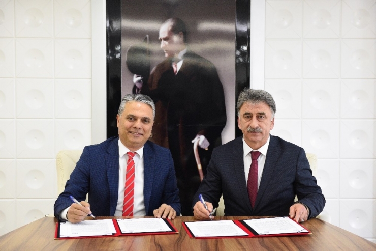 Kardeş Kent Protokolü İmzalandı