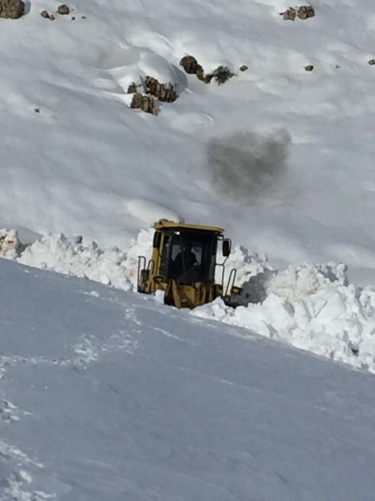 Akedaş Ekiplerinin Zorlu Mesaisi